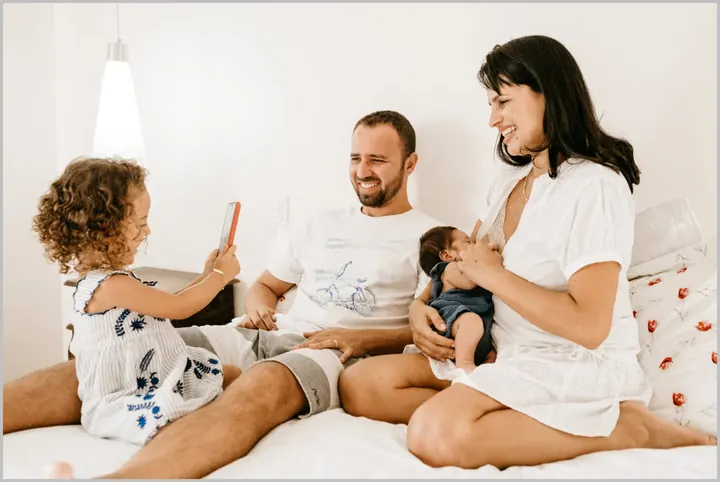 Choosing Healthcare for Your Growing Family: A Comprehensive Guide