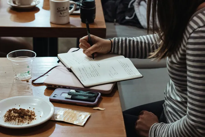 Is Crowd-Funded Healthcare Right for You? Understanding the Benefits and Challenges